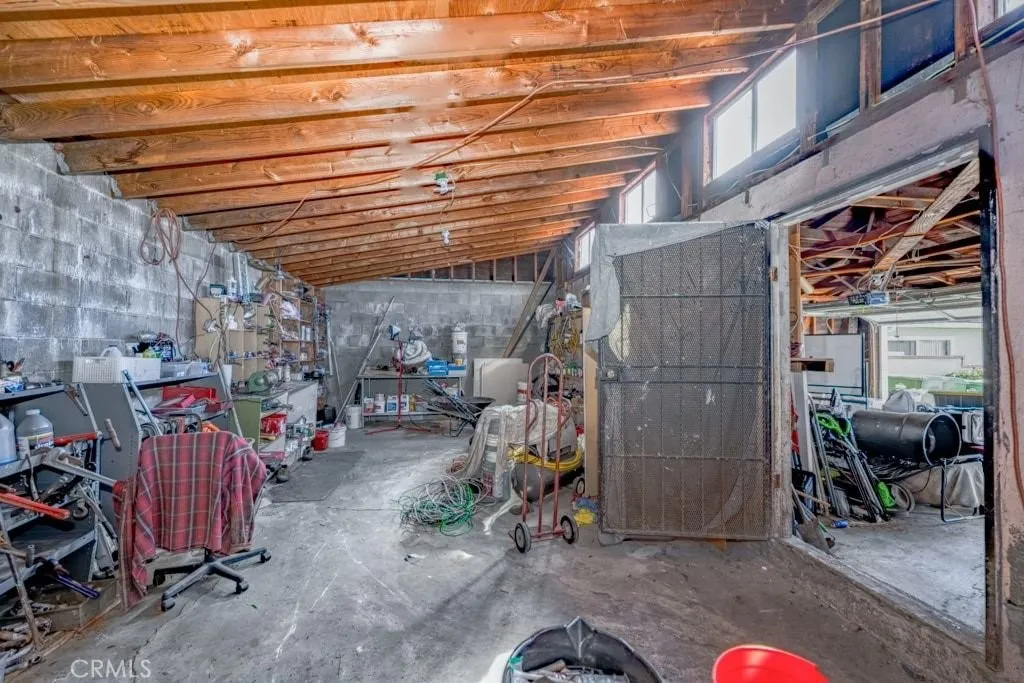 6228 S Fairfax Avenue, Ladera Heights, California 90056 home-pic-22