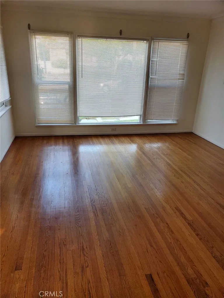 6228 S Fairfax Avenue, Ladera Heights, California 90056 home-pic-10