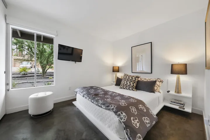 060 GUEST BEDROOM