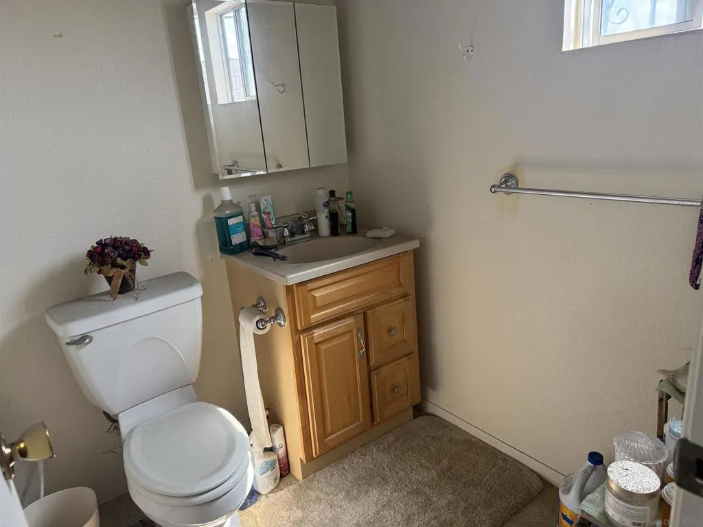 6197 Daisy Pl, San Diego, California 92114 home-pic-4