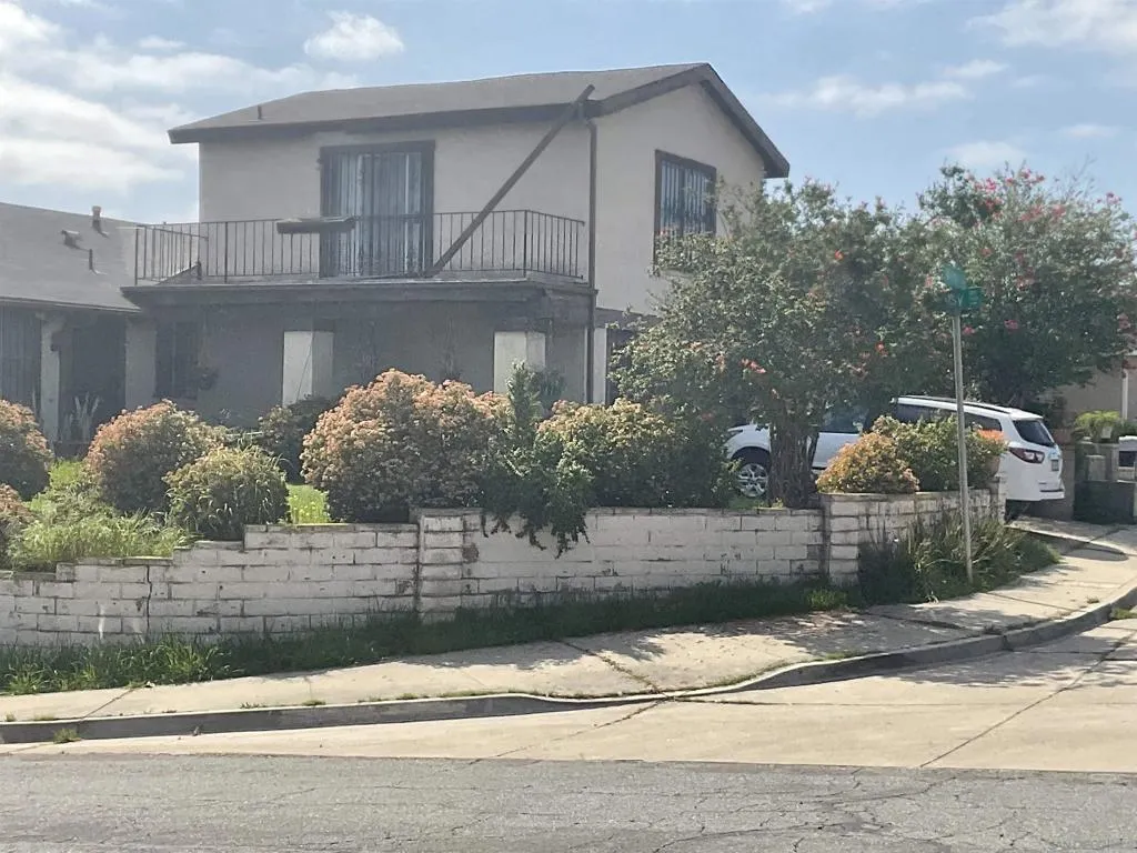 6197 Daisy Pl, San Diego, California 92114 home-pic-1
