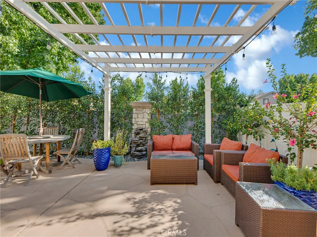 27626 Iris Place, Castaic, California 91384 home-pic-42