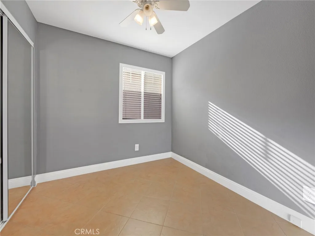 27626 Iris Place, Castaic, California 91384 home-pic-22