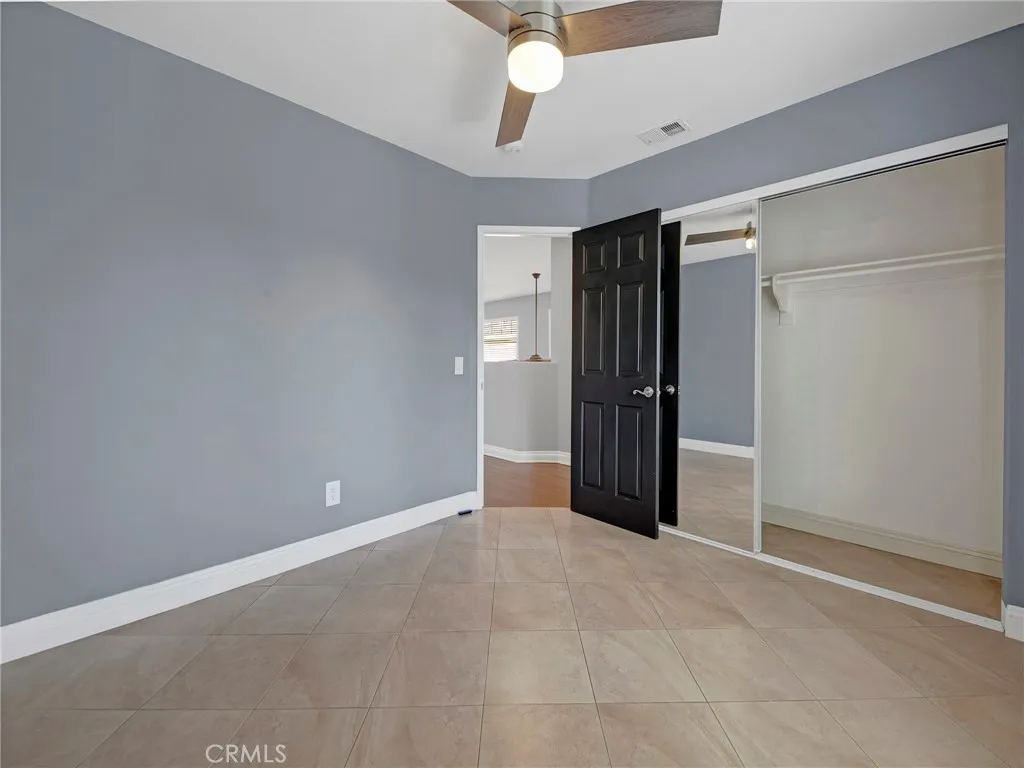 27626 Iris Place, Castaic, California 91384 home-pic-27