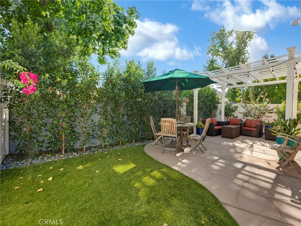 27626 Iris Place, Castaic, California 91384 home-pic-13
