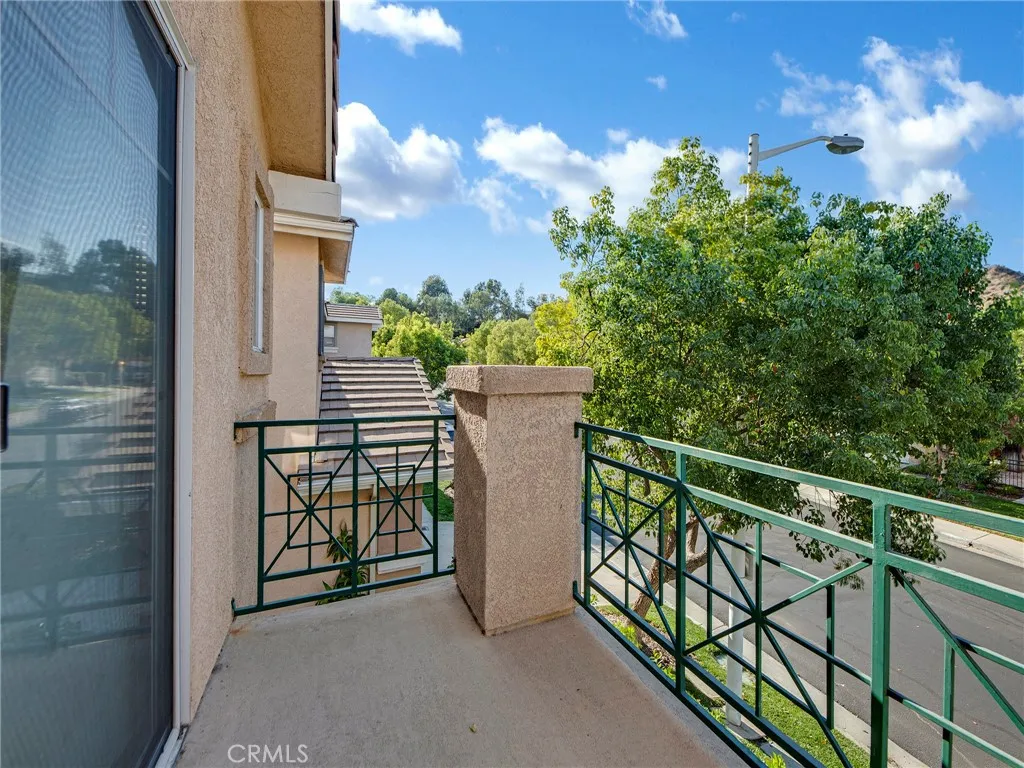 27626 Iris Place, Castaic, California 91384 home-pic-17