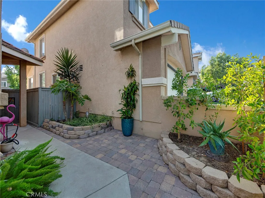 27626 Iris Place, Castaic, California 91384 home-pic-48