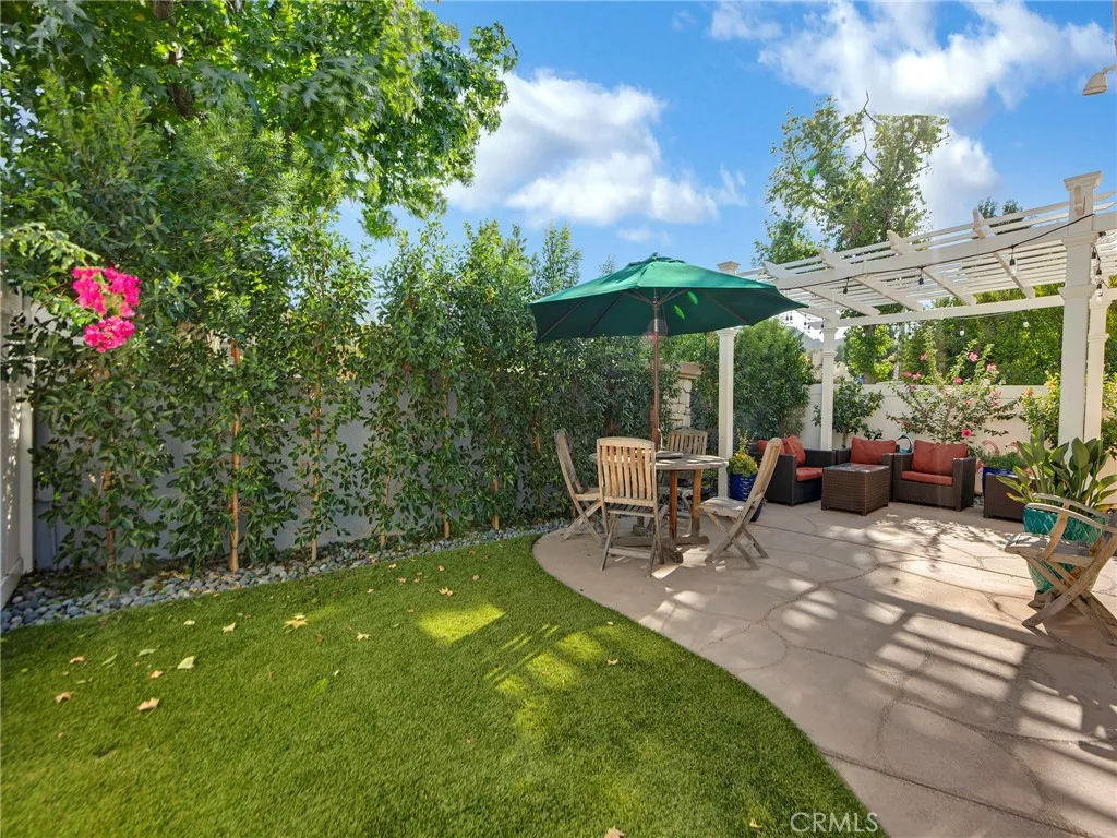 27626 Iris Place, Castaic, California 91384 home-pic-32