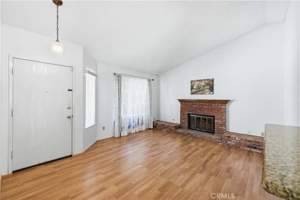 3006 Via Primero, Palmdale, California 93550 home-pic-4