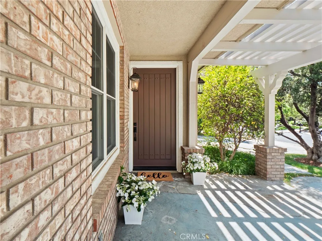 25679 Smoketree, Valencia, California 91381 home-pic-60