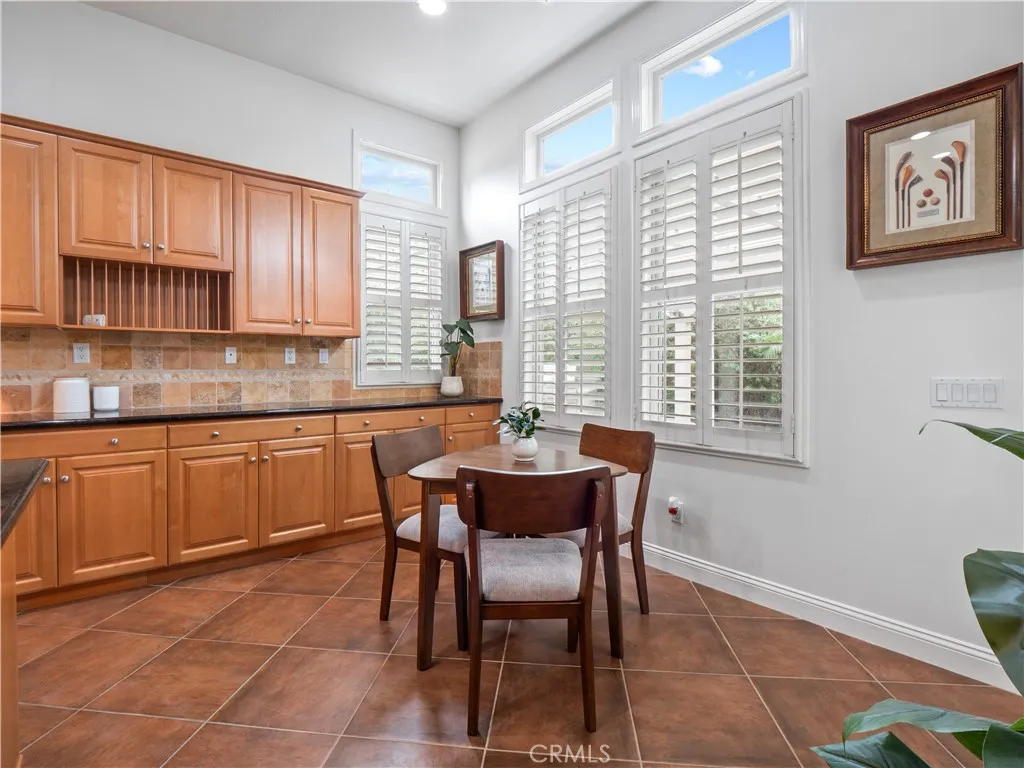 25679 Smoketree, Valencia, California 91381 home-pic-10