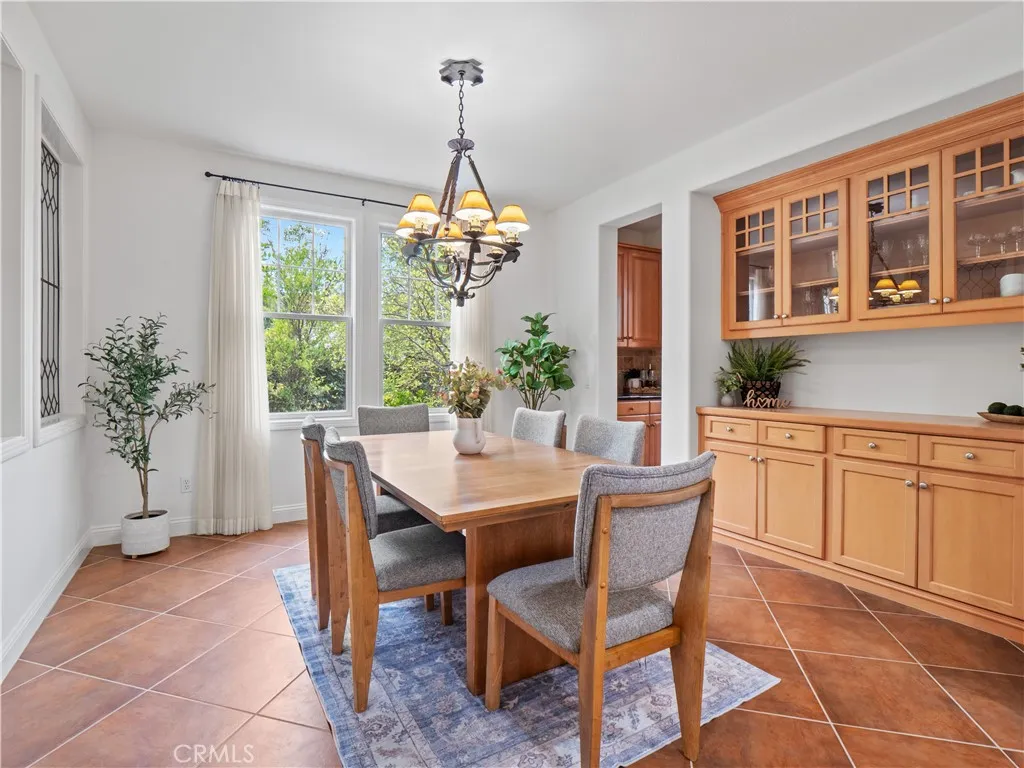 25679 Smoketree, Valencia, California 91381 home-pic-8