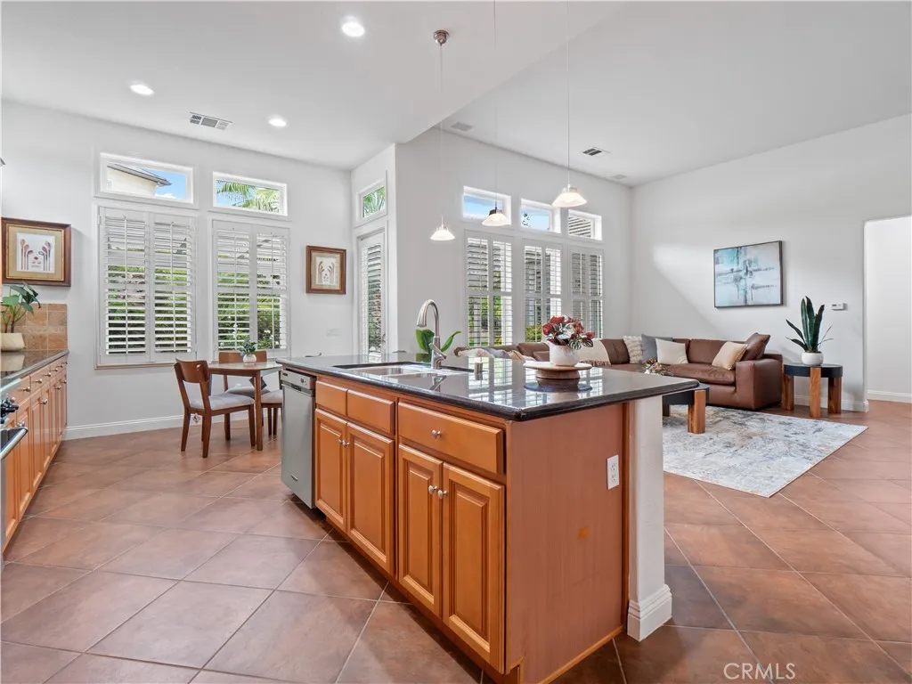 25679 Smoketree, Valencia, California 91381 home-pic-9