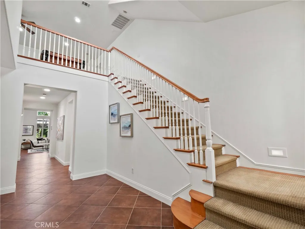 25679 Smoketree, Valencia, California 91381 home-pic-22