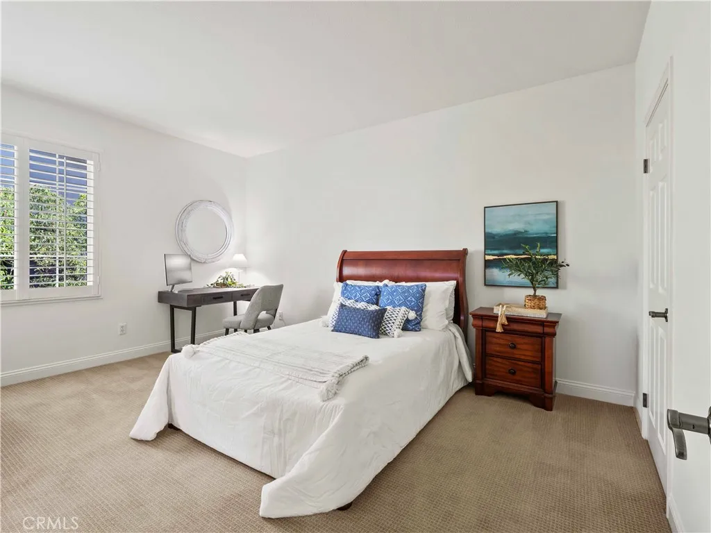 25679 Smoketree, Valencia, California 91381 home-pic-33
