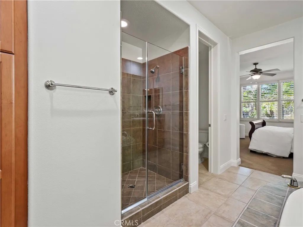 25679 Smoketree, Valencia, California 91381 home-pic-19