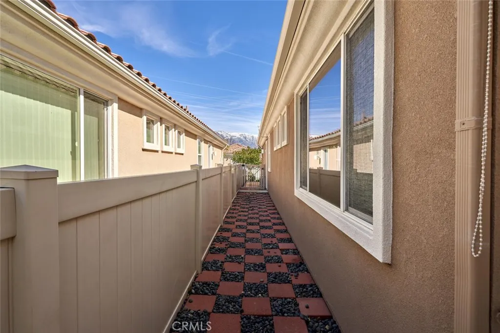 1143 Saguaro Road, Beaumont, California 92223 home-pic-20