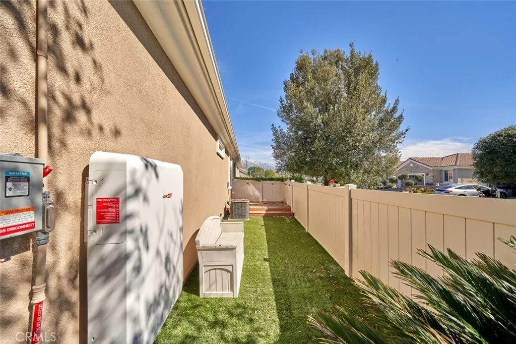 1143 Saguaro Road, Beaumont, California 92223 home-pic-27