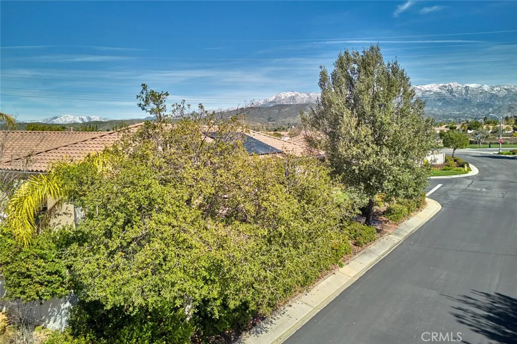 1143 Saguaro Road, Beaumont, California 92223 home-pic-4
