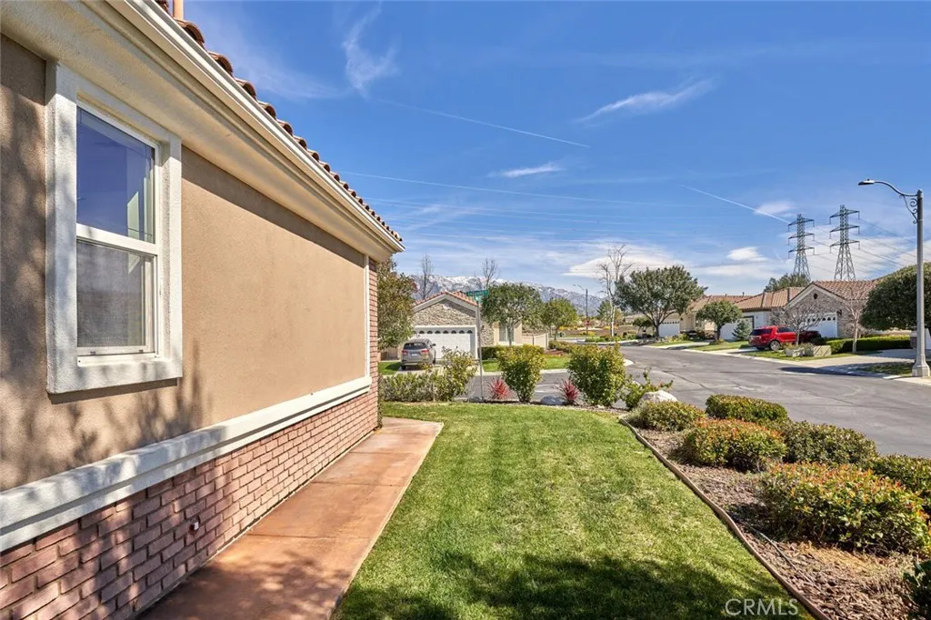 1143 Saguaro Road, Beaumont, California 92223 home-pic-17