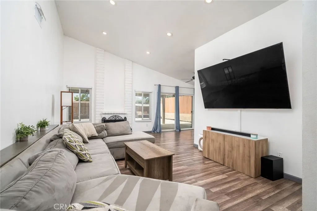 11633 Prosperity, Moreno Valley, California 92557 home-pic-7