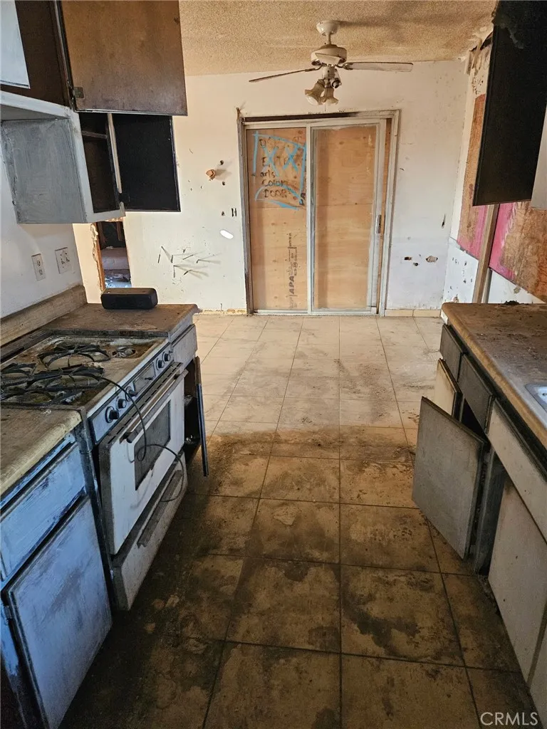 58068 Pimlico Street, Yucca Valley, California 92284 home-pic-13