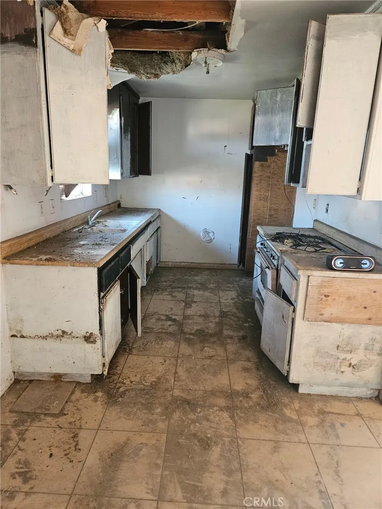 58068 Pimlico Street, Yucca Valley, California 92284 home-pic-8