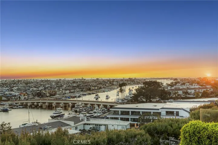 1231 Dolphin, Corona Del Mar, California 92625