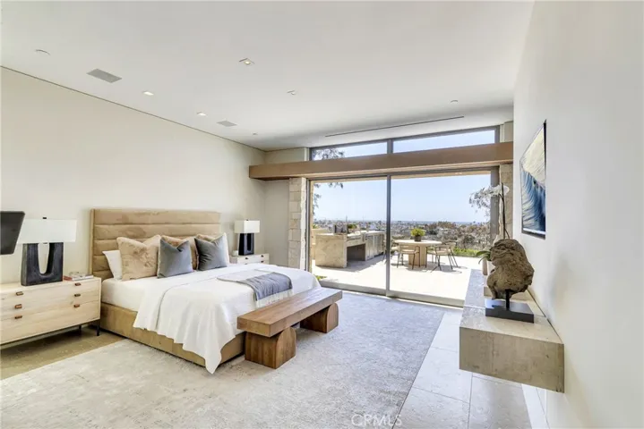 1231 Dolphin, Corona Del Mar, California 92625