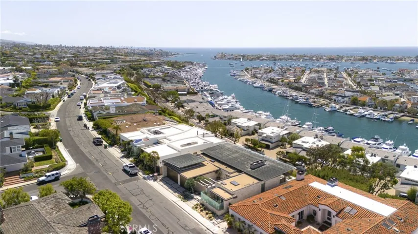 1231 Dolphin, Corona Del Mar, California 92625