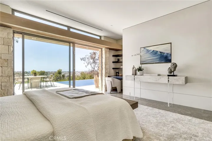 1231 Dolphin, Corona Del Mar, California 92625