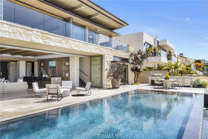 1231 Dolphin, Corona Del Mar, California 92625