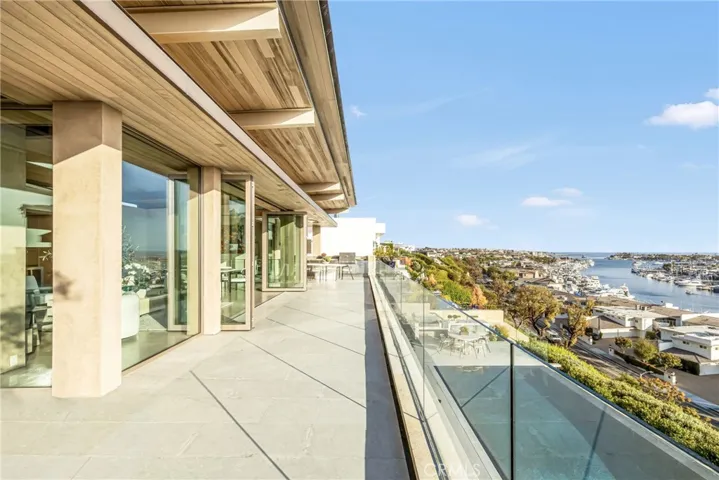 1231 Dolphin, Corona Del Mar, California 92625