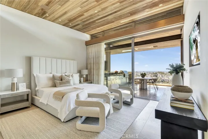 1231 Dolphin, Corona Del Mar, California 92625