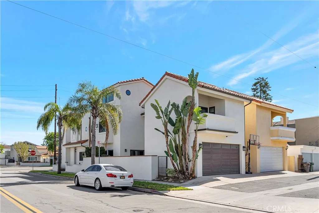 1219 Delaware Street, Huntington Beach, California 92648 home-pic-47