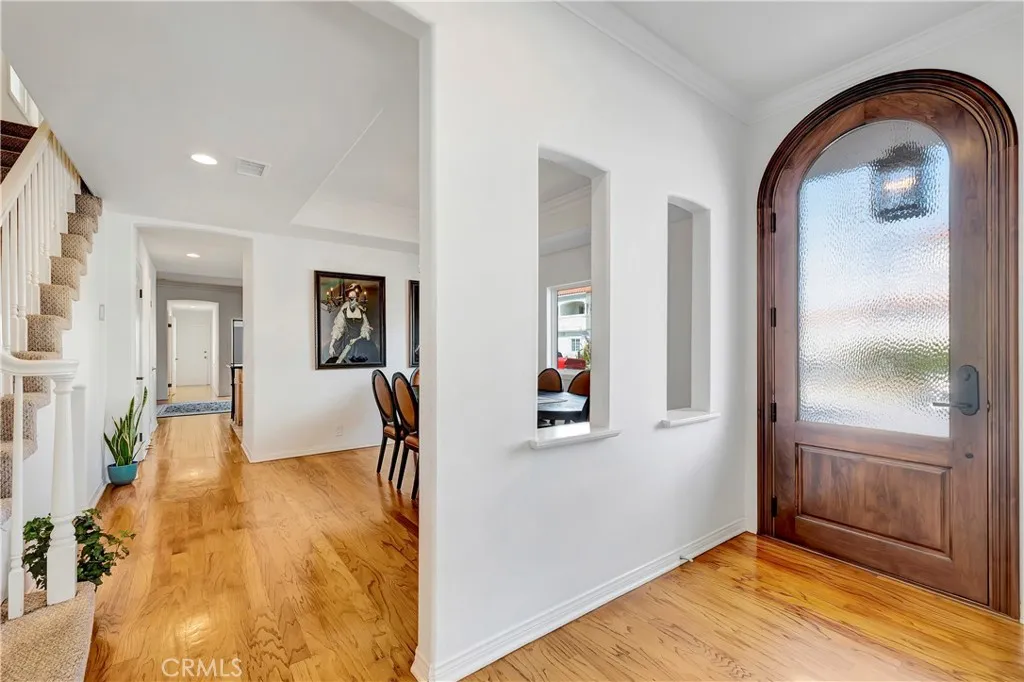 1219 Delaware Street, Huntington Beach, California 92648 home-pic-2
