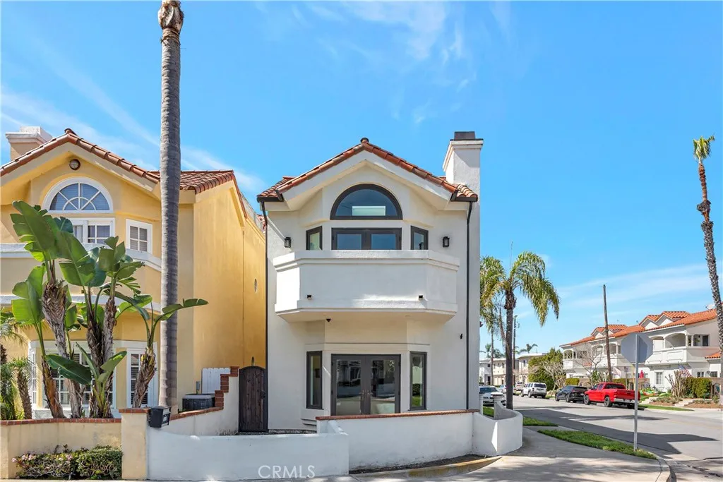 1219 Delaware Street, Huntington Beach, California 92648 home-pic-45