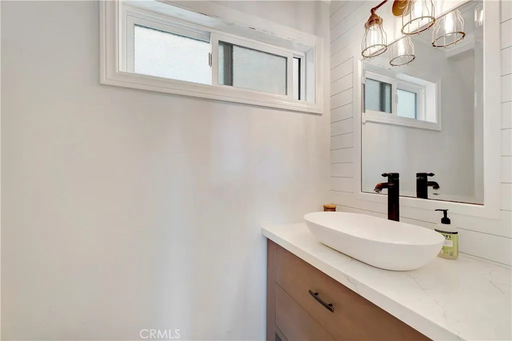 1219 Delaware Street, Huntington Beach, California 92648 home-pic-12