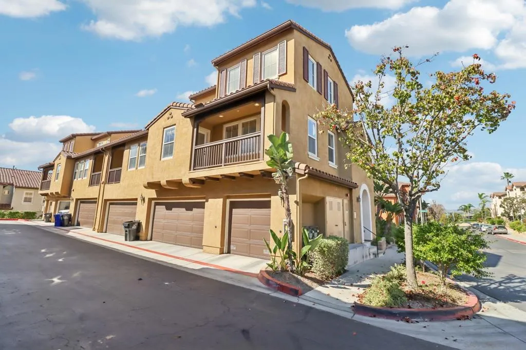 7895 Via Montebello 1, San Diego, California 92129 home-pic-32