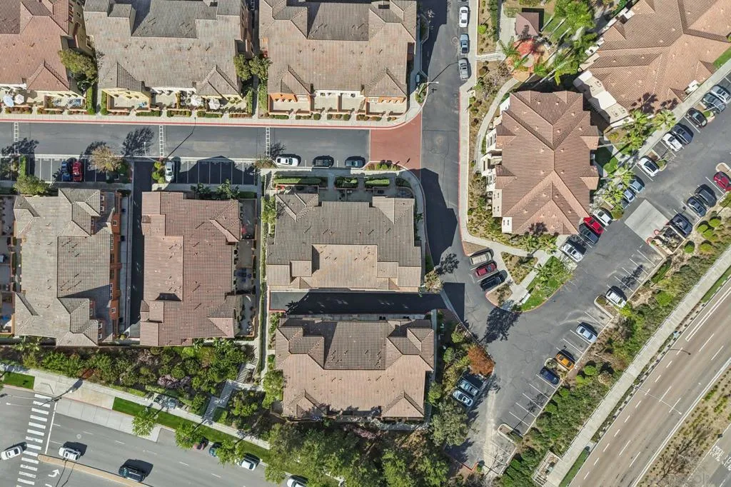 7895 Via Montebello 1, San Diego, California 92129 home-pic-37