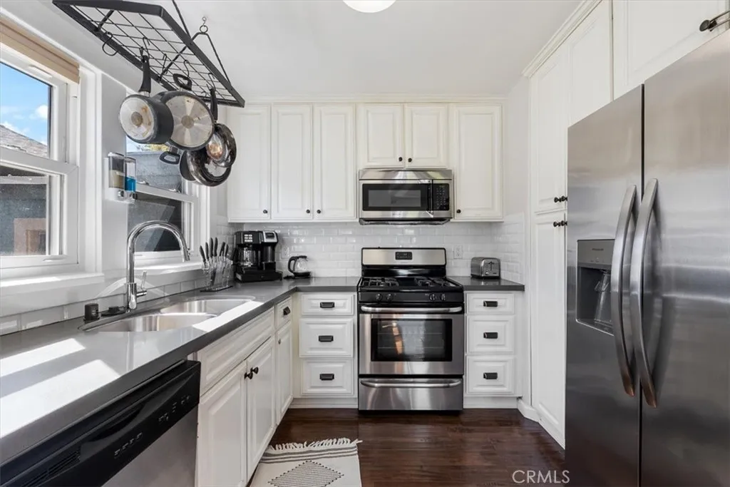 2093 Pasadena, Long Beach, California 90806 home-pic-7