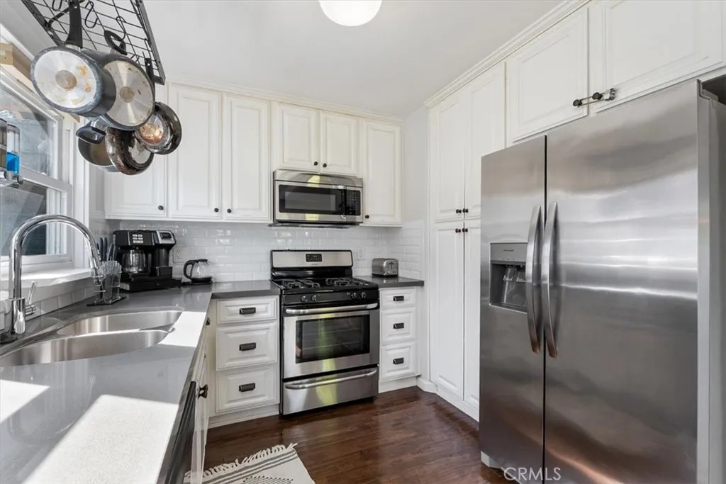 2093 Pasadena, Long Beach, California 90806 home-pic-8