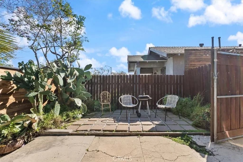 2093 Pasadena, Long Beach, California 90806 home-pic-15