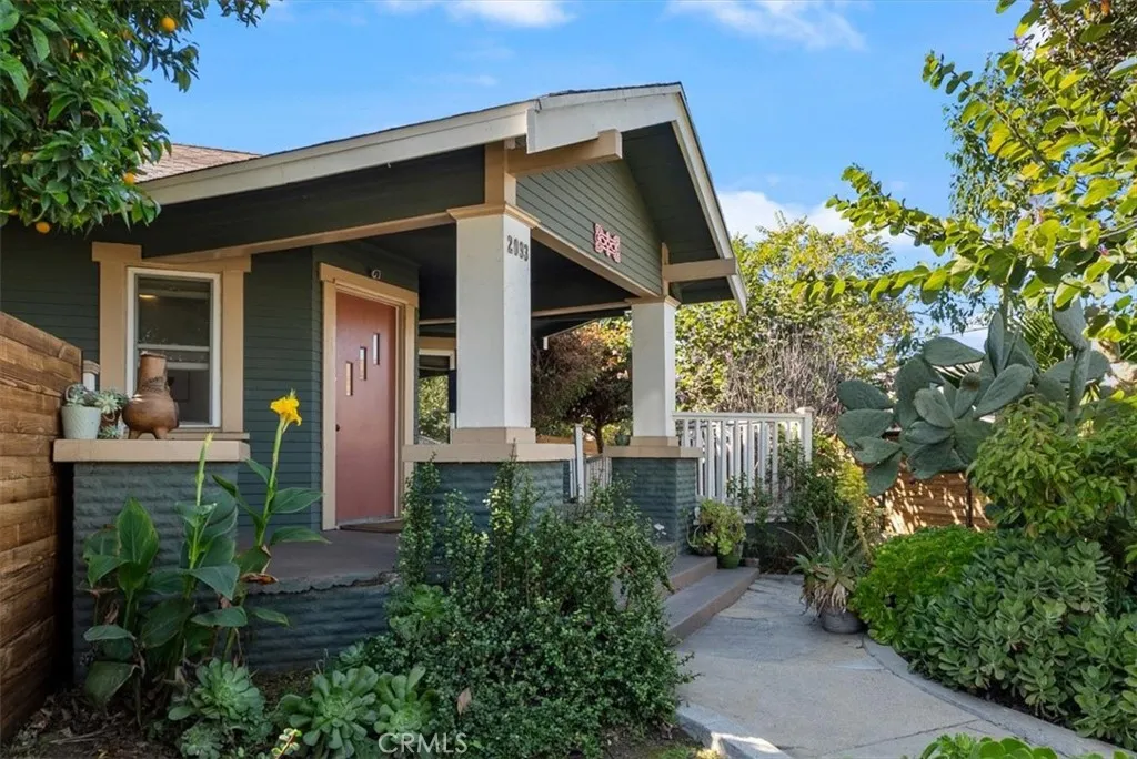 2093 Pasadena, Long Beach, California 90806 home-pic-2