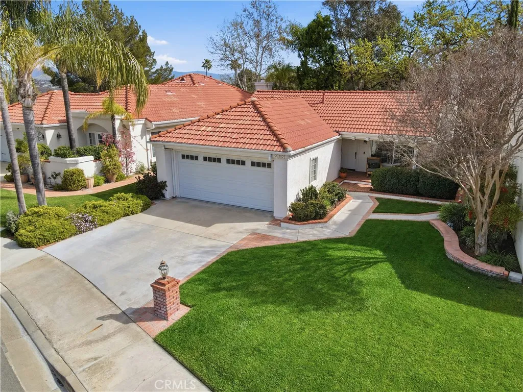 26352 Ivrea, Valencia, California 91355 home-pic-37