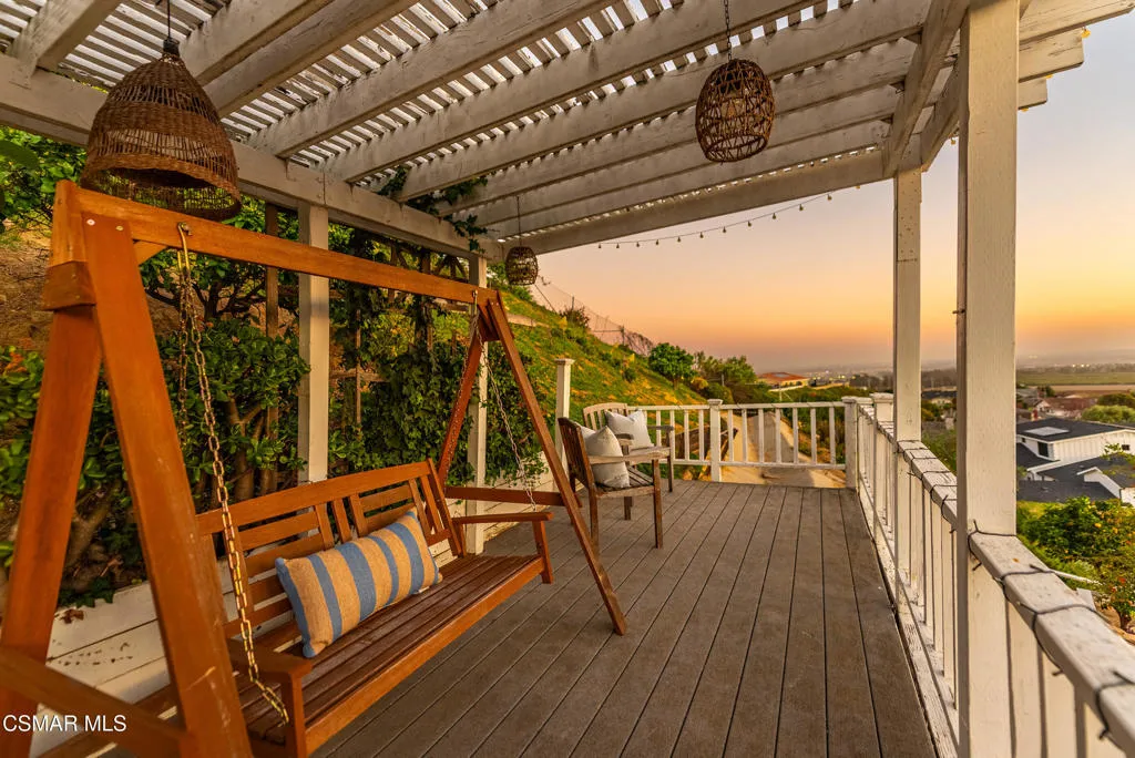 730 Creekmont Court, Ventura, California 93003 home-pic-45
