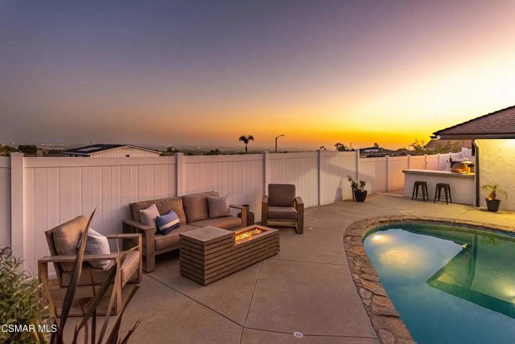 730 Creekmont Court, Ventura, California 93003 home-pic-50
