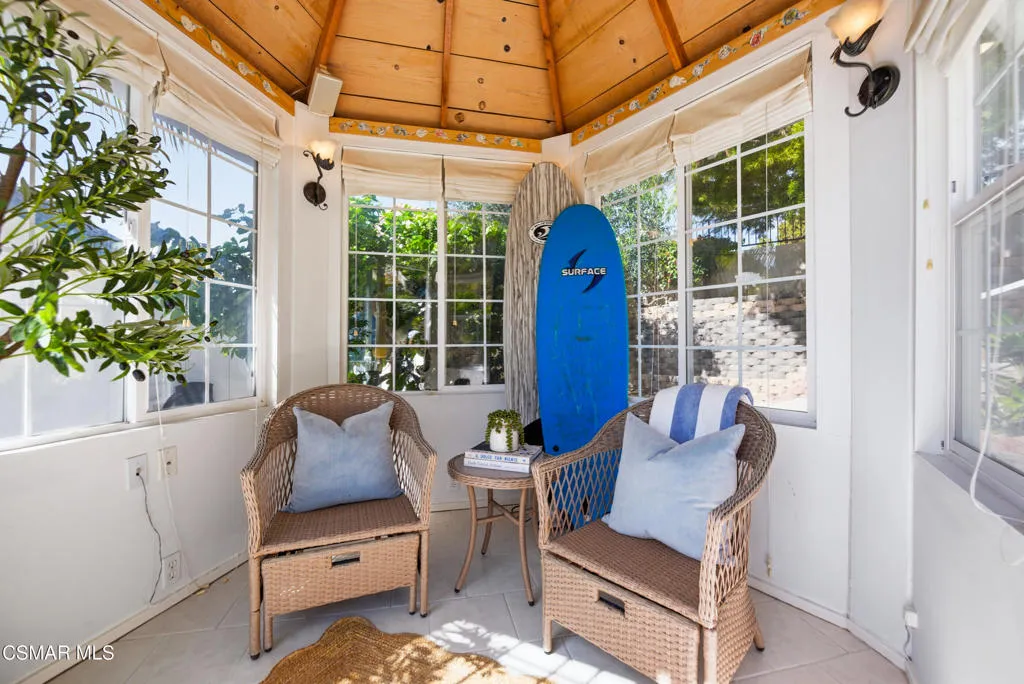 730 Creekmont Court, Ventura, California 93003 home-pic-36