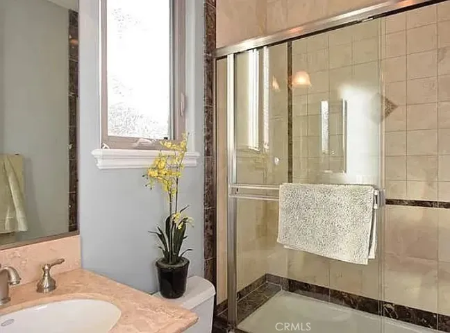 3200 Elm Avenue, Manhattan Beach, California 90266