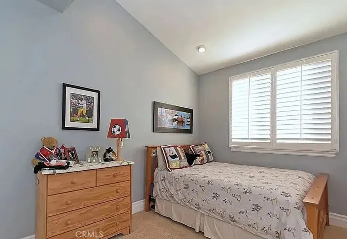 3200 Elm Avenue, Manhattan Beach, California 90266